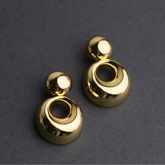 Lele Sadoughi Gold Medallion Drop Earrings - Picture 4 of 8